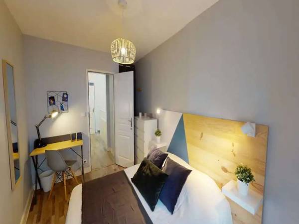 Colocation / Appartement 7 pièces de 115 m², Bordeaux, Rue Lafontaine / Photo 2