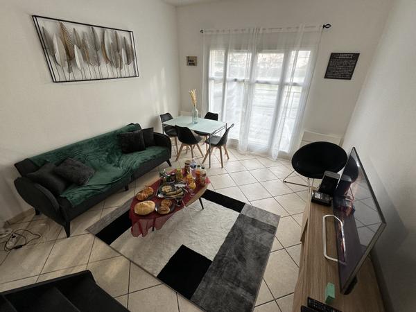 Colocation / Maison 6 pièces de 100 m², Évry-Courcouronnes, Rue de l'Essonne / Photo 2