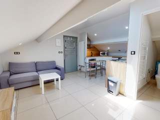 Huur / 1 room house · 22 m², Vénissieux, Avenue Viviani