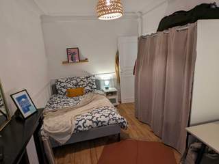 Colocation / Appartement 7 pièces de 122 m², Paris, Rue Edmond Guillout