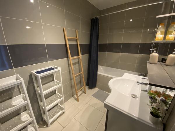 Colocation / Appartement 5 pièces de 100 m², Dijon, Avenue des Champs Perdrix / Photo 4