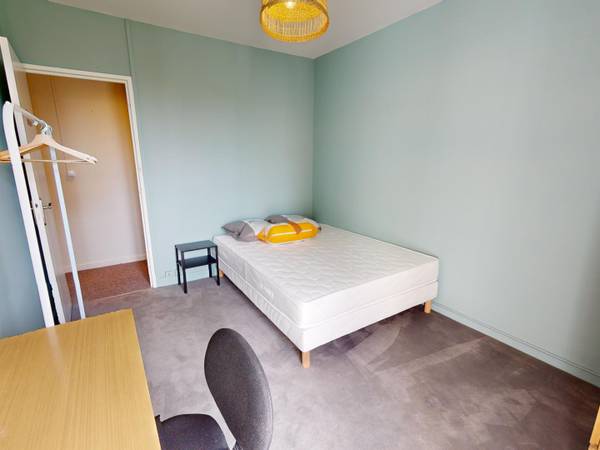 Colocation / Appartement 5 pièces de 86 m², Talence, Rue de Suzon / Photo 2