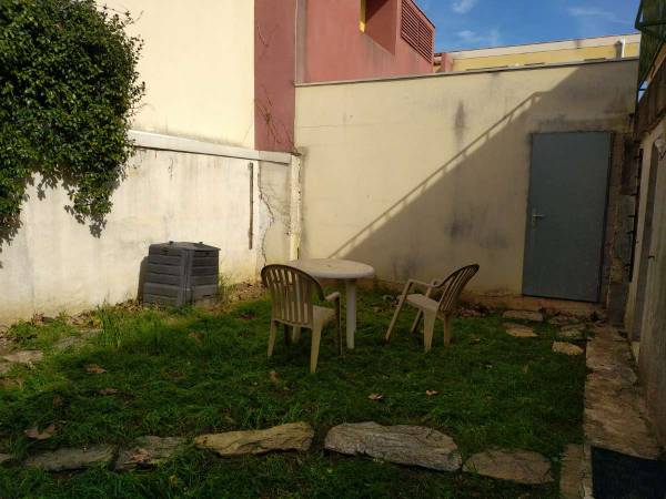 Location / Studio de 32 m², Nîmes, Rue Mozart / Photo 8