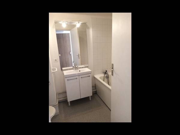Location / Résidence 1 pièce de 17 m², Saint-Étienne, 82 Rue des Docteurs Charcot / Photo 2