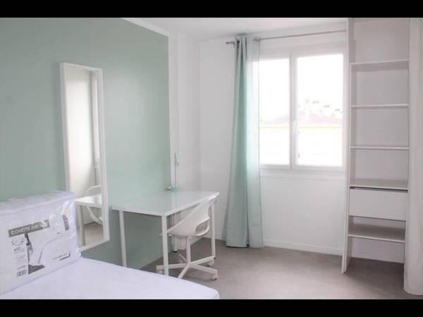 Colocation / Appartement 4 pièces de 72 m², Angers, Résidence le Puy Garnier / Photo 6