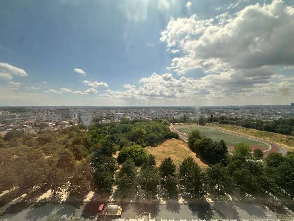 Colocation / Appartement 5 pièces de 97 m², Bagnolet, Rue de la Noue / Photo 2