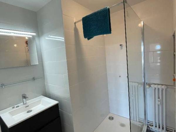 Colocation / Appartement 5 pièces de 66 m², Besançon, Rue de Fontaine Écu / Photo 4