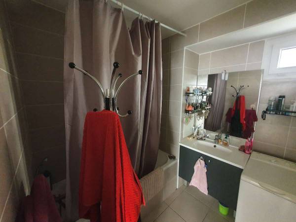 Colocation / Duplex 3 pièces de 60 m², Lyon, Rue des Tuileries / Photo 4