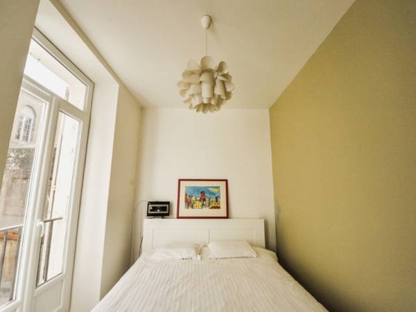 Location / Appartement 3 pièces de 72 m², Marseille, Rue Paradis / Photo 2