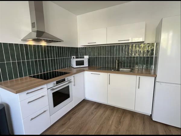 Colocation / Appartement 4 pièces de 66 m², Caen, Rue des Teinturiers / Photo 2