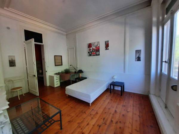 Chambre chez l'habitant / Hôtel particulier 3 pièces de 24 m², Tourcoing, Place de la Victoire / Photo 2