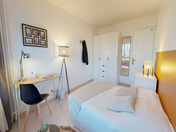 Flatsharing / 4-bedroom flat · 90 m², Nanterre, Rue Salvador Allende / Photo 2