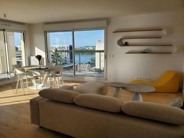 Colocation / Appartement 5 pièces de 106 m², Bordeaux, Rue de la Seigliere / Photo 2