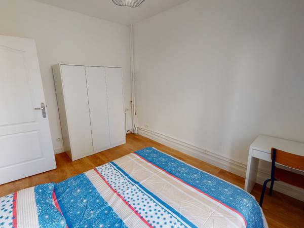 Colocation / Appartement 3 pièces de 43 m², Colombes, Rue Paul Bert / Photo 2