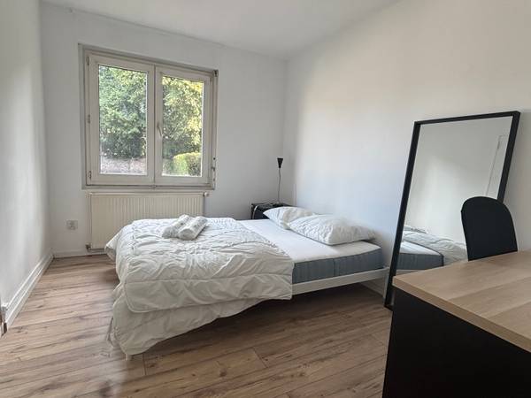Colocation / Appartement 4 pièces de 61 m², Lille, Square du Portugal / Photo 2