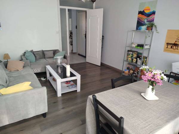 Colocation / Appartement 5 pièces de 84 m², Rillieux-la-Pape, Avenue de l'Europe / Photo 2