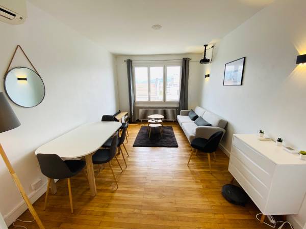 Colocation / Appartement 5 pièces de 100 m², Grenoble, Rue de Stalingrad / Photo 2