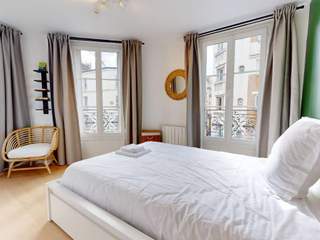 Colocation / Appartement 3 pièces de 57 m², Paris, Rue des Cloys