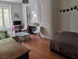 Colocation / Appartement 3 pièces de 72 m², Lyon, Rue Saint Pierre de Vaise
