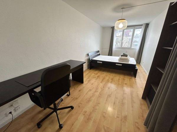 Colocation / Appartement 5 pièces de 96 m², Strasbourg, Route des Romains / Photo 2