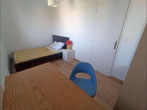 Colocation / Appartement 5 pièces de 90 m², Avignon, Chemin Saint-Henry / Photo 11