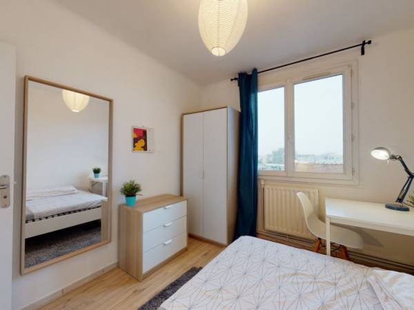 Flatsharing / 5-bedroom flat · 80 m², Lyon, Avenue Général Frère / Photo 14