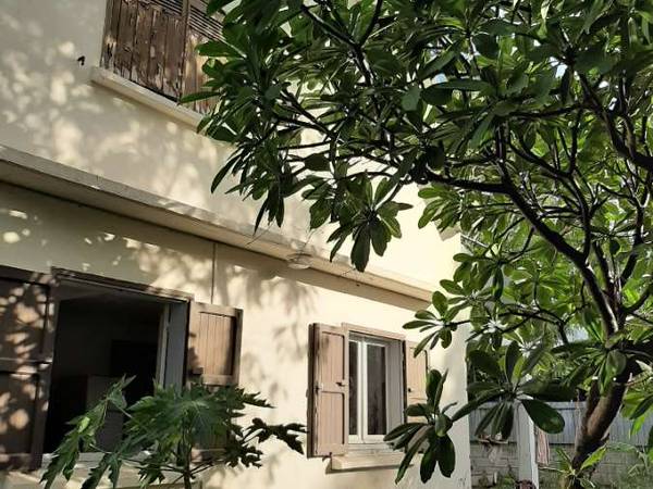 Colocation / Villa 7 pièces de 140 m², Le Port, Place Clara Zetkin / Photo 5