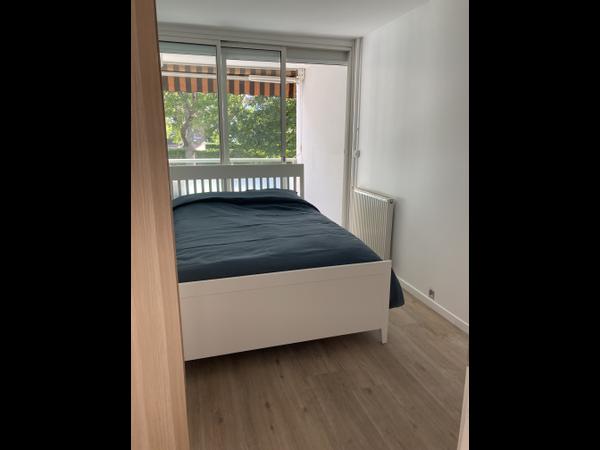Colocation / Appartement 5 pièces de 75 m², Lormont, Rue du Général Delestraint / Photo 3