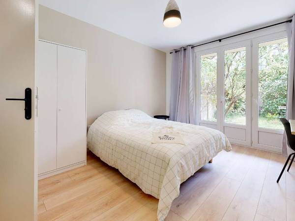 Coliving / Maison 10 pièces de 275 m², Rennes, Rue Boulay-Paty / Photo 2
