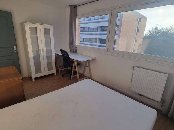 Colocation / Appartement 5 pièces de 85 m², Lille, Place Cormontaigne / Photo 2