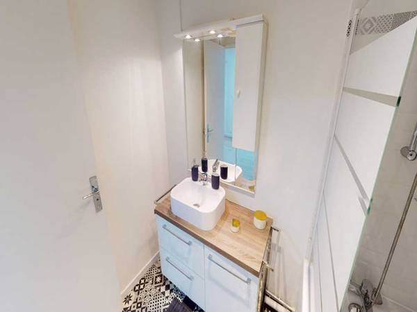 Colocation / Appartement 3 pièces de 70 m², Paris, Rue de Bagnolet / Photo 13