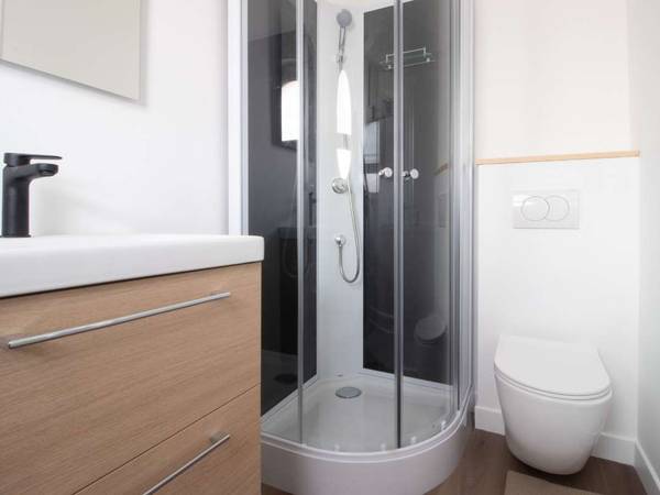 Colocation / Maison 9 pièces de 190 m², Cenon, Rue de la République / Photo 6