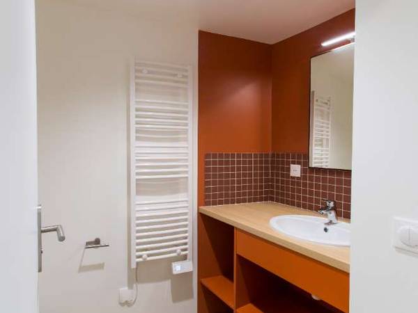 Résidence étudiante / Studio de 19 m², Clermont-Ferrand, Rue du Ressort / Photo 2