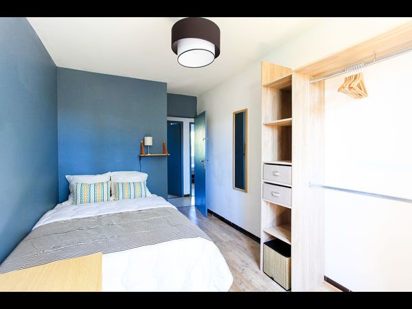 Colocation / Appartement 5 pièces de 82 m², Avignon, Impasse de la Prairie / Photo 2