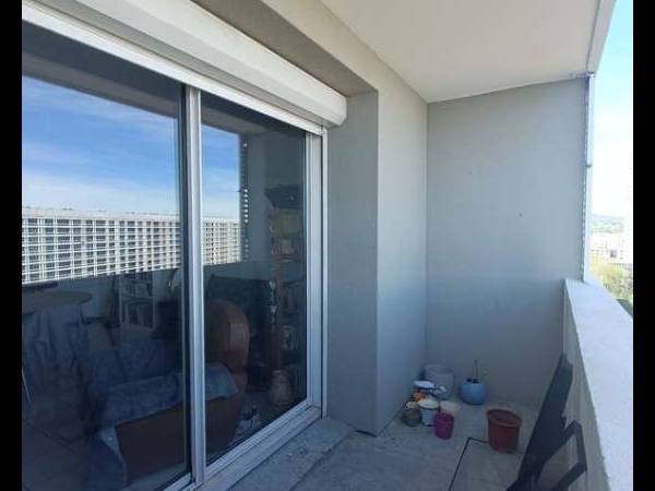 Colocation / Appartement 4 pièces de 78 m², Lyon, Rue du Doyen Georges Chapas / Photo 2