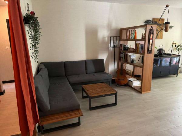 Colocation / Appartement 4 pièces de 75 m², Pessac, Rue de la Ramée / Photo 3