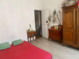 Sous-location / 3 rooms apartment · 75 m², Marseille, Rue Consolat