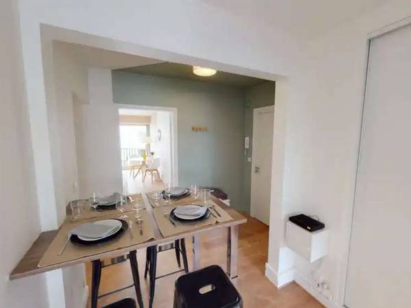 Colocation / Appartement 6 pièces de 78 m², Paris, Rue d'Hautpoul / Photo 9