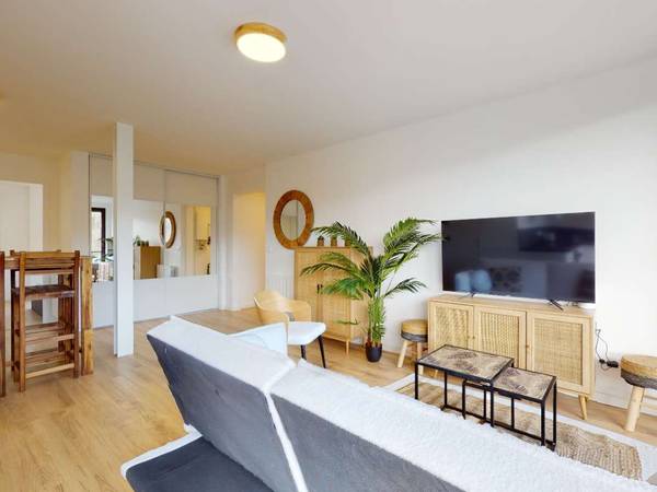 Colocation / Appartement 6 pièces de 100 m², Saint-Julien-en-Genevois, Avenue des Contamines / Photo 2