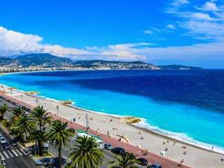 Room share / 4 rooms apartment · 85 m², Nice, Rue Bertola