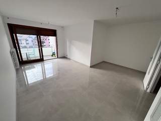 Colocation / Appartement 3 pièces de 86 m², Saint-Julien-en-Genevois, Place de la Libération