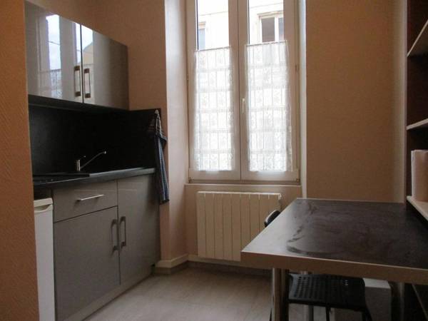 Location / Appartement 1 pièce, Belfort / Photo 2