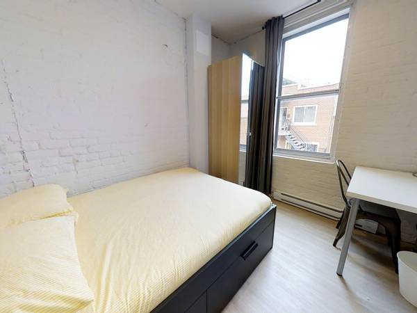 Colocation / Appartement 7 pièces de 200 m², Montréal / Photo 15