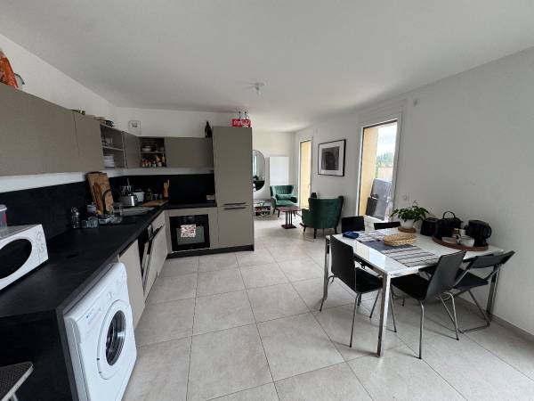 Colocation / Appartement 3 pièces de 75 m², Ferney-Voltaire, Rue Choiseul / Photo 5