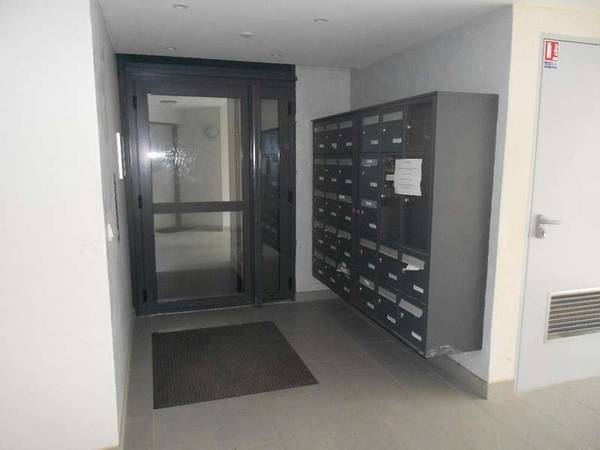 Location / Appartement 1 pièce de 22 m², Noisy-le-Grand, Boulevard du Mont d'Est / Photo 8