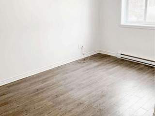 Rental / Appartement 2 pièces de 10 m², Lachute, Rue Alexandre