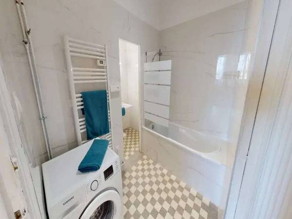 Colocation / Appartement 6 pièces de 125 m², Lyon, Quai Perrache / Photo 12