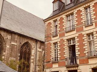 Colocation / 10 rooms mansion · 1000 m², Tours, Rue Littré