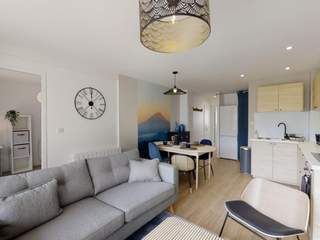 Colocation / Appartement 5 pièces de 74 m², Toulouse, Allée de la Limagne (Étage 1)