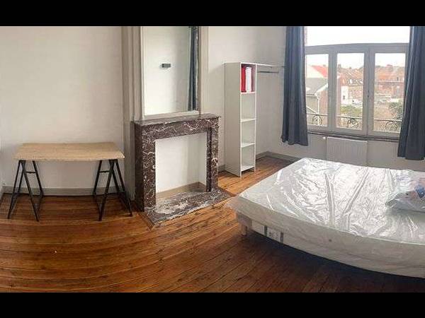 Colocation / Maison 10 pièces de 155 m², Lille, Rue Brasseur / Photo 2